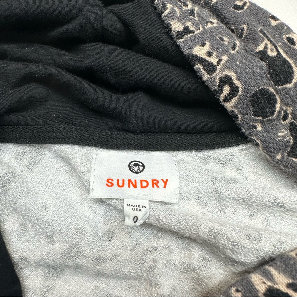 Sundry Leopard Animal Print Dark Gray Relaxed Fit Hoodie Sweatshirt Size 0/XS - Picture 5 of 8